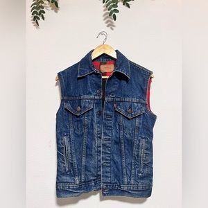 Levi jean vest